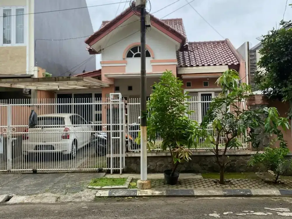 Rumah Luas Siap Huni di Perumahan Griya Loka BSD Serpong Tangerang Selatan