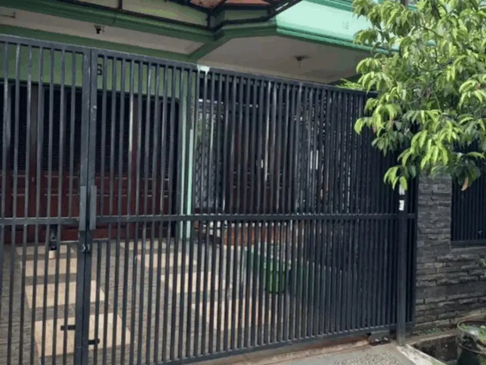 Rumah Bagus Lingkungan Tenang Dalam Komplek Daerah Duren Sawit