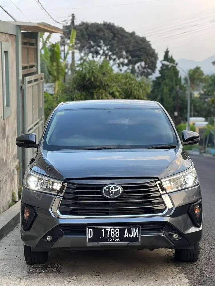 Low km 30rb Kijang Innova Reborn AT 2021