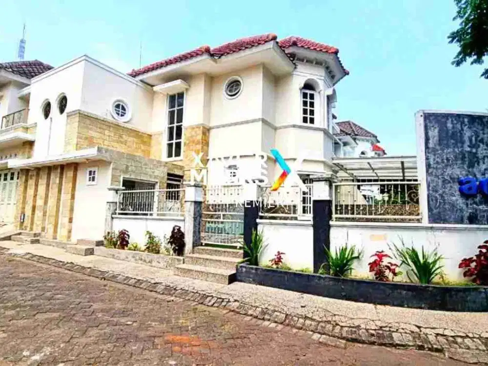 Disewakan Rumah Luas + Mewah Dan Sangat Strategis Di Area Soekarno Hatta, Malang