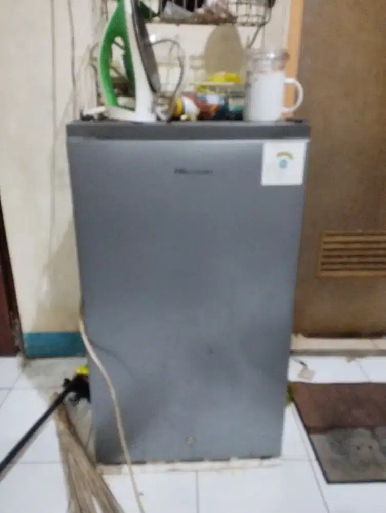 Kulkas hisense 1 pintu