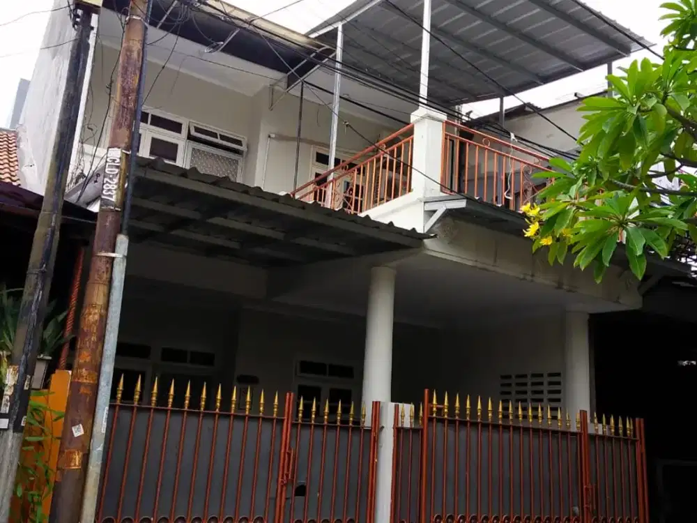 Rumah Bagus Di Metro Permata Tangerang Luas 6x12 2 Lantai SHM