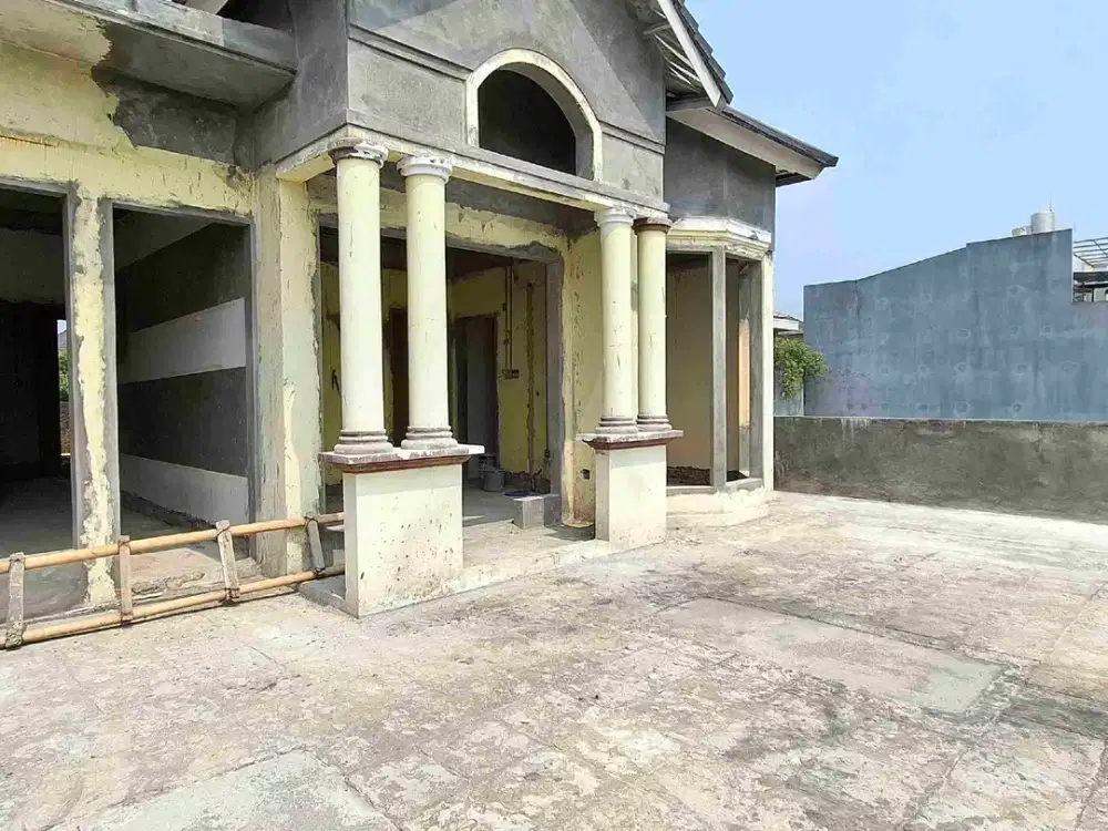Rumah 2 Lantai Renovasi Total Sudah DAK Depan & Belakang di Cluster Tengah!