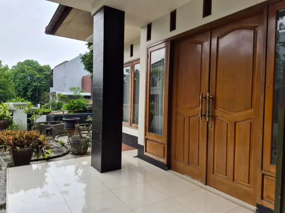 Puri Bintaro Hitung Tanah - DIJUAL/DISEWA : Rumah Asri dan Luas di Bintaro Jaya Sektor 9 - Harga Jual Nett 6,3M !