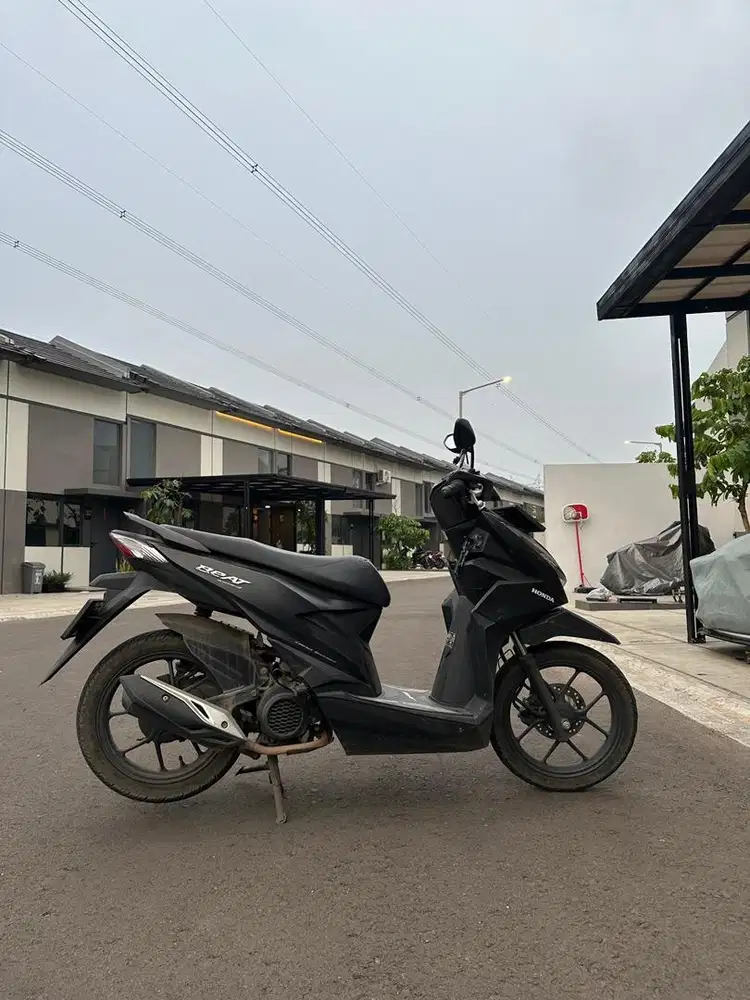 Honda Beat Deluxe Hitam 2021