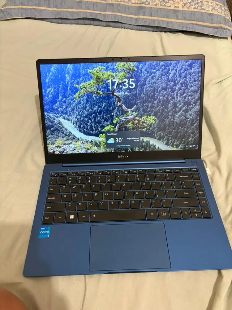 Infinix inbook x2 i5-1334