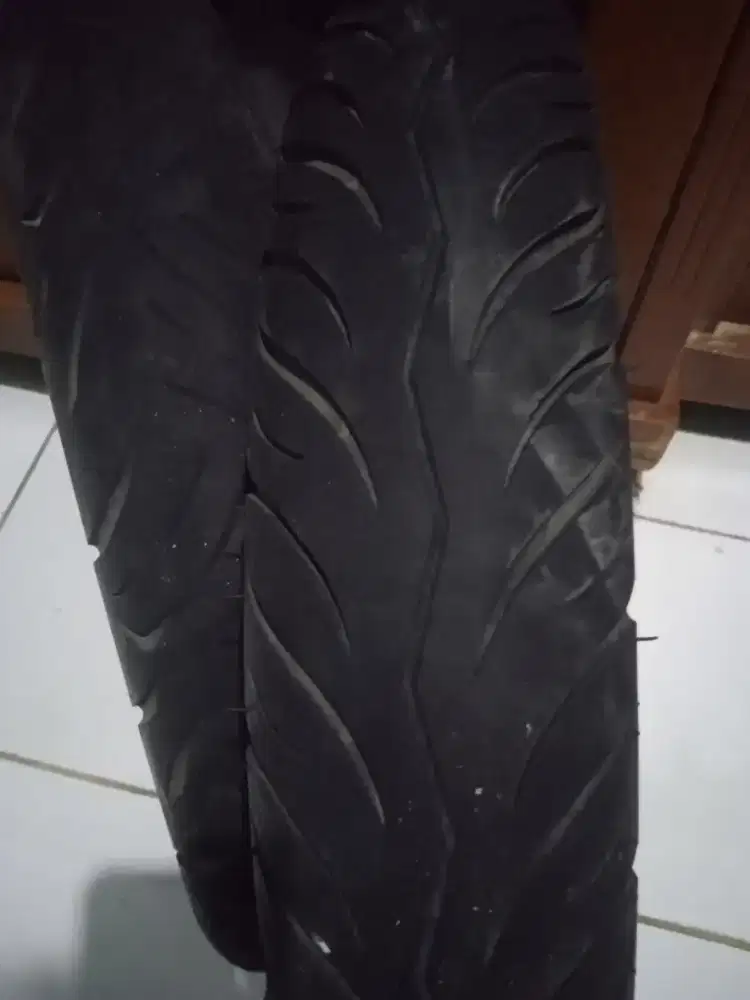 Dijual ban sepasang buat motor metic