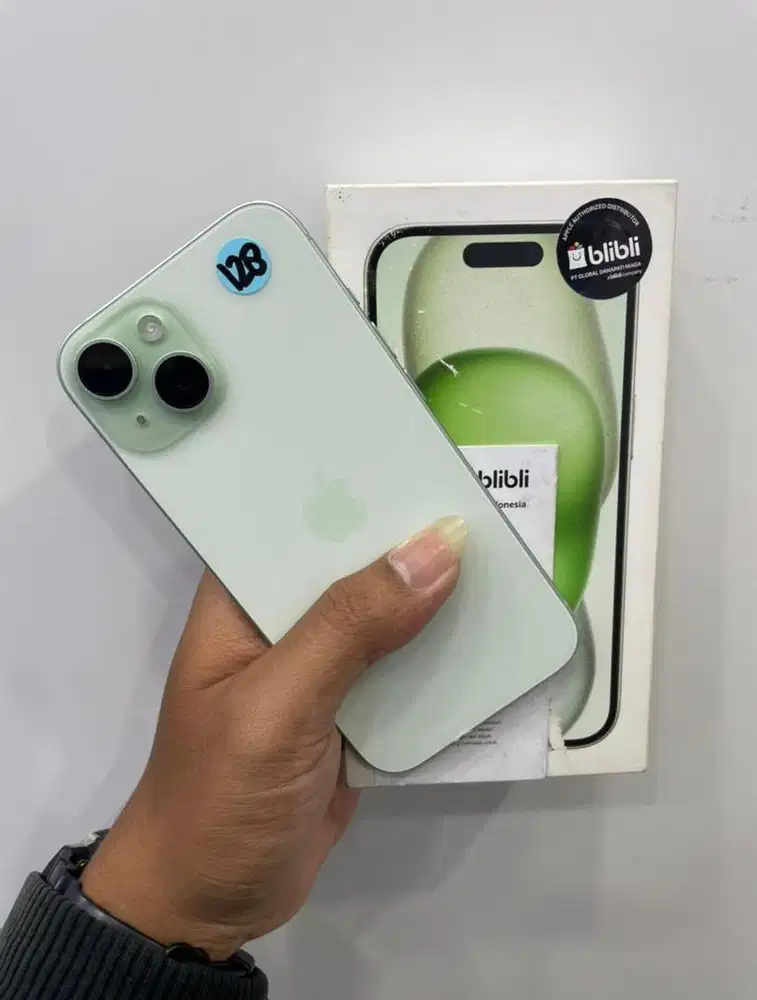 Iphone 15 128gb ex blibli 9jutaan