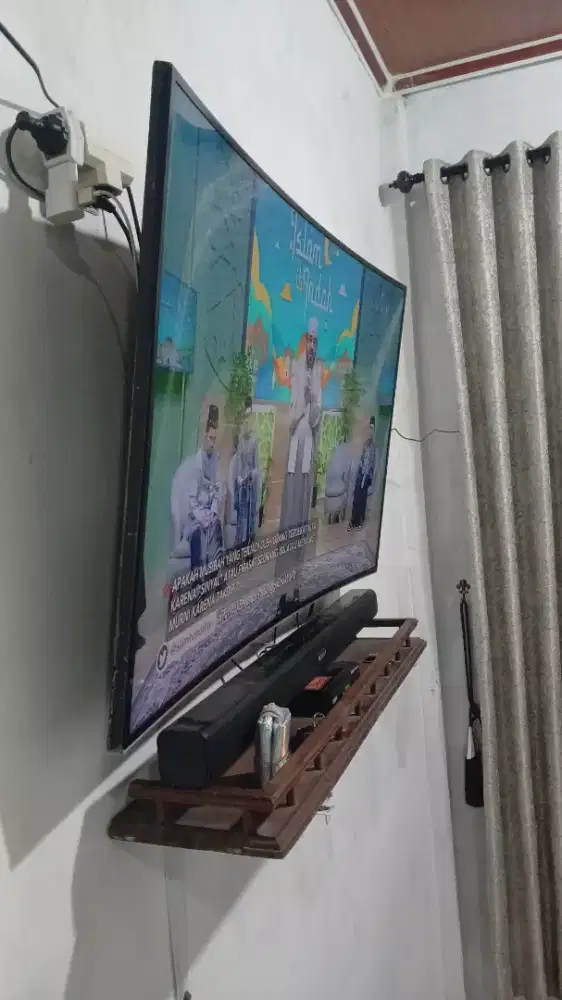 Samsung Curved 48 inch