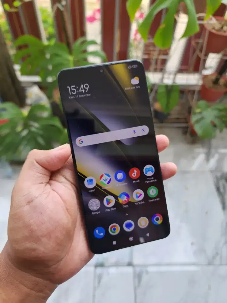 Xiaomi Poco F6 5G 12/512