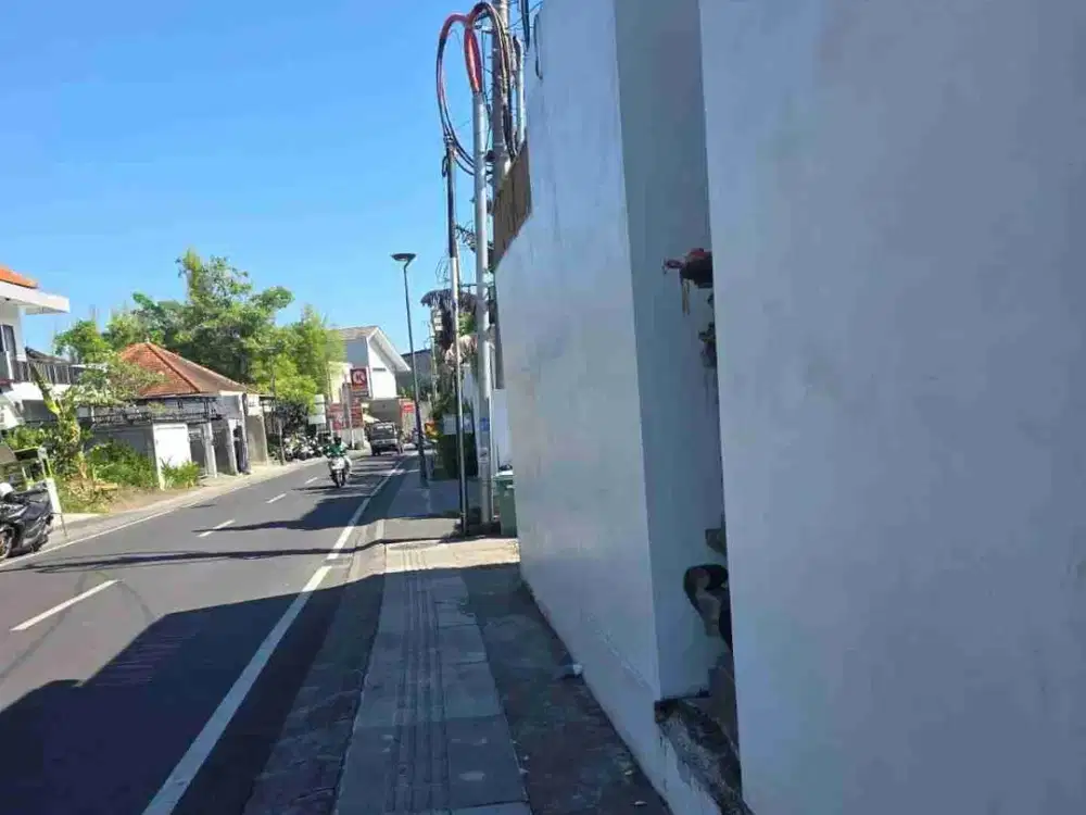 TANAH LUASAN KECIL DI CANGGU KAYUTULANG SELATAN COCOK UNTUK RESTO COFFEE SHOP