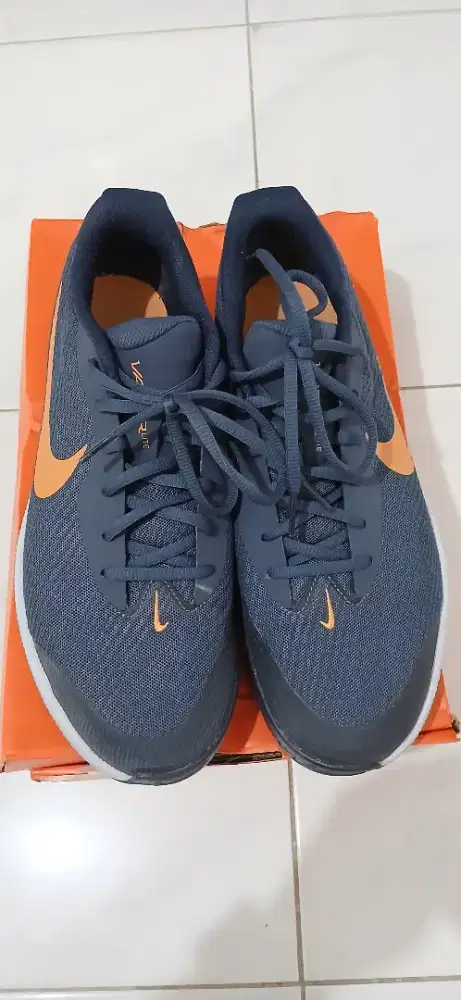 Sepatu tenis nike original uk 44