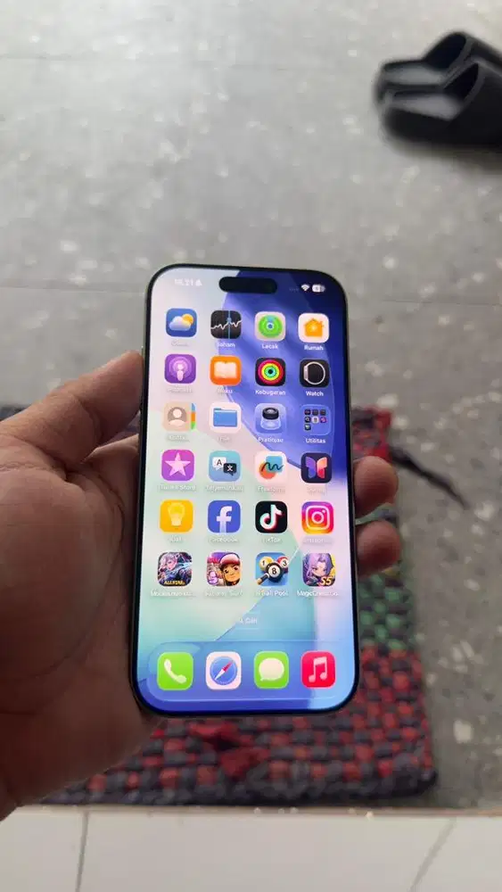 Iphone 17 sage 256gb inter