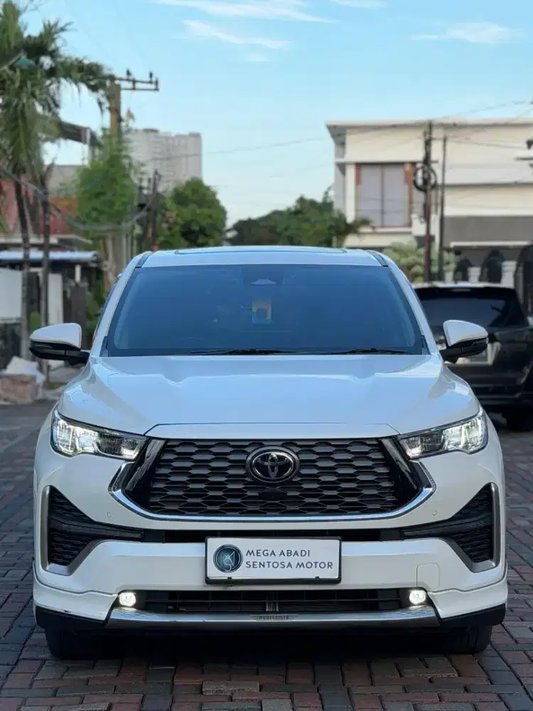 TOYOTA ZENIX Q TSS HYBRID MODELISTA 2023