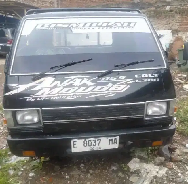 Mitsubishi L300 th 86