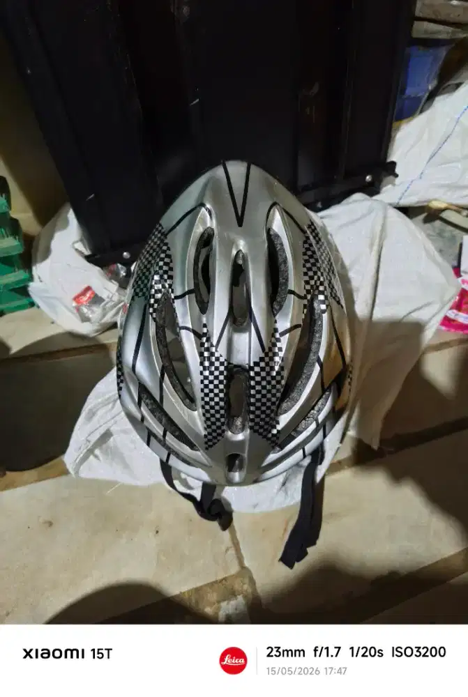 HELM SEPEDA SKATE FOAM SEKEN LIKE NEW