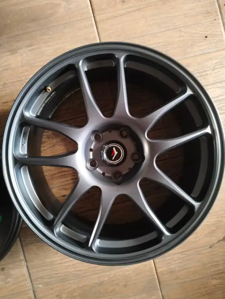 Velg JF Luxury r18 x 8.5 Model Kiwami