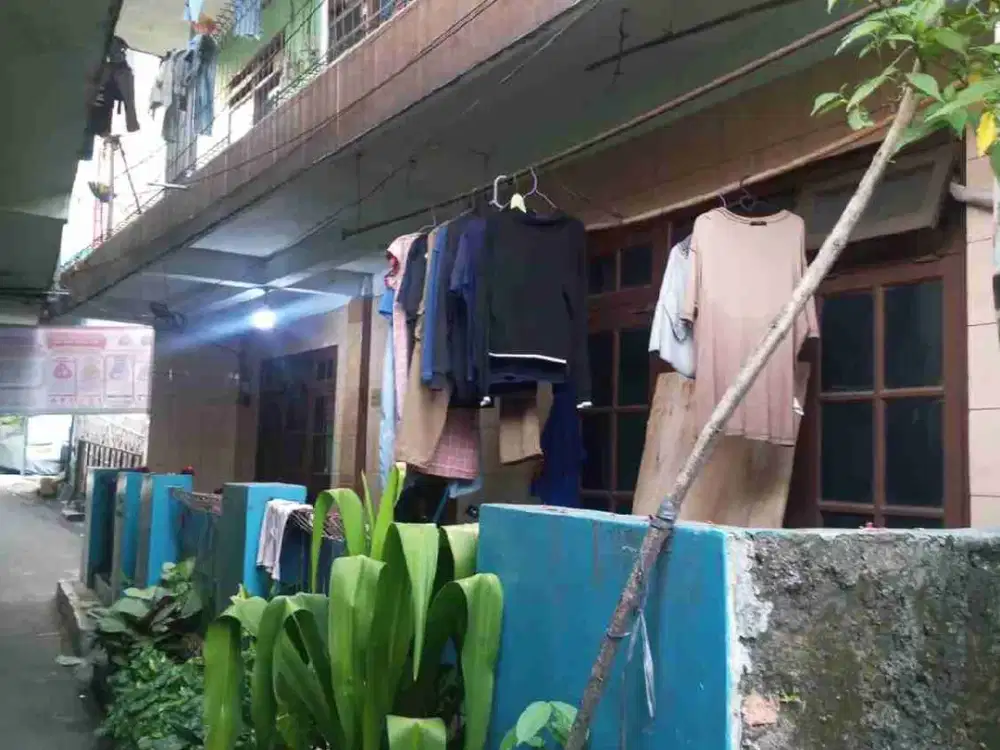 JUAL CEPAT RUMAH + KONTRAKAN 4 PINTU CAKUNG BARAT JAKARTA TIMUR