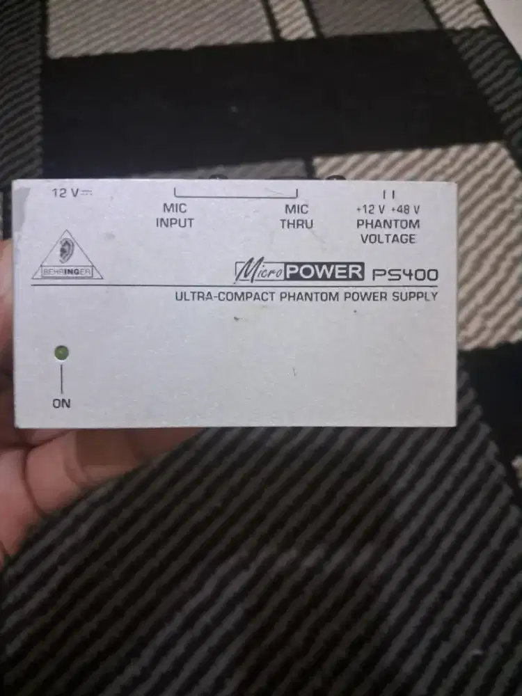 Behringer Phantom power ps400