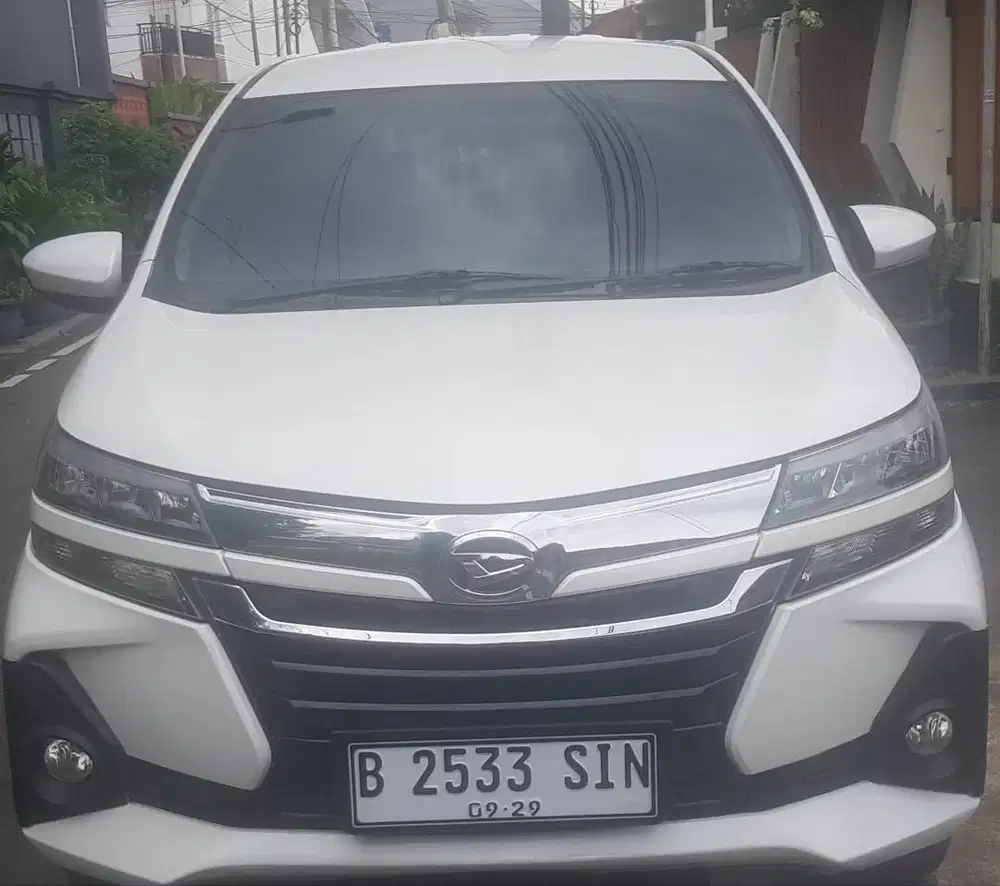 XENIA type R manual PUTIH 2019