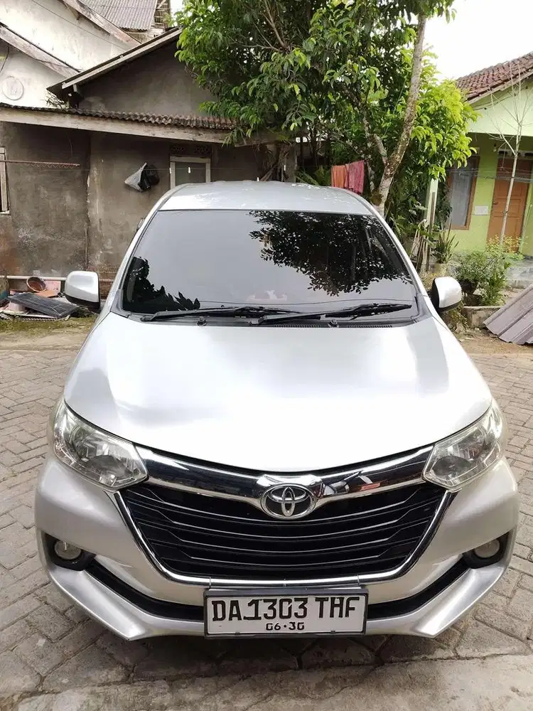 Toyota avanza G automatic