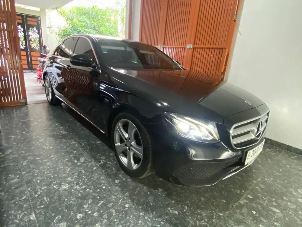 Dijual Mercedes Benz E250 2017