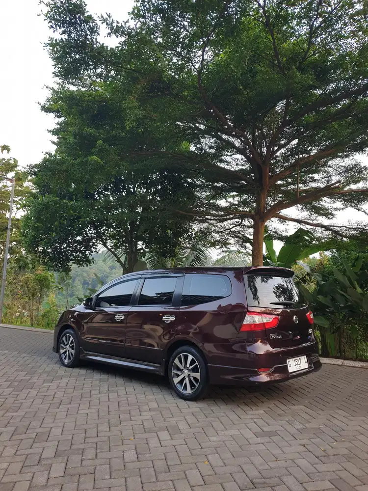 Nissan Grand livina 2014 Bensin