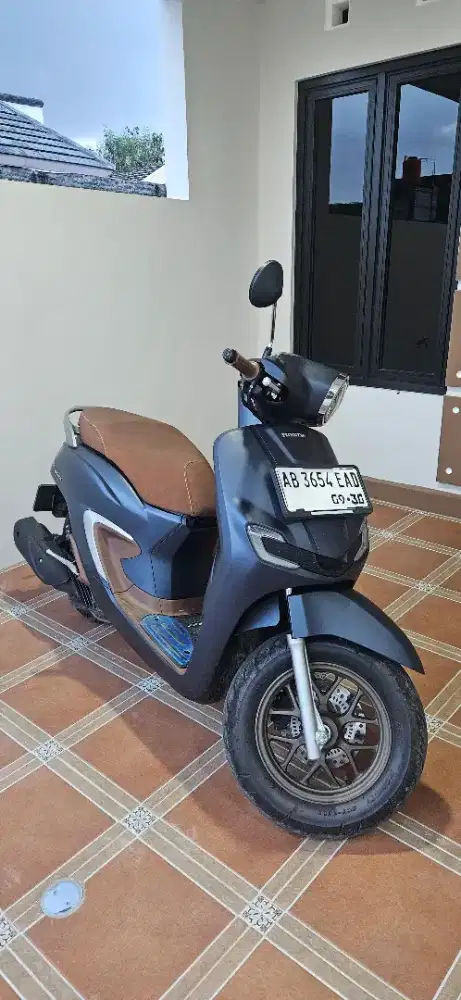 Stylo biru milik sendiri