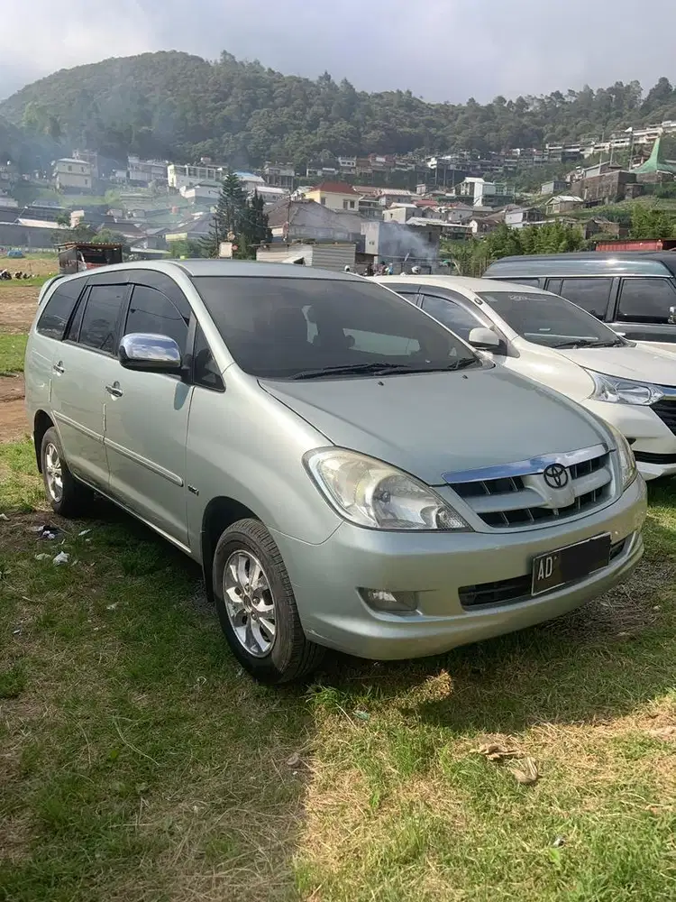 Dijual Cepat Innova bensin 2005 Matic