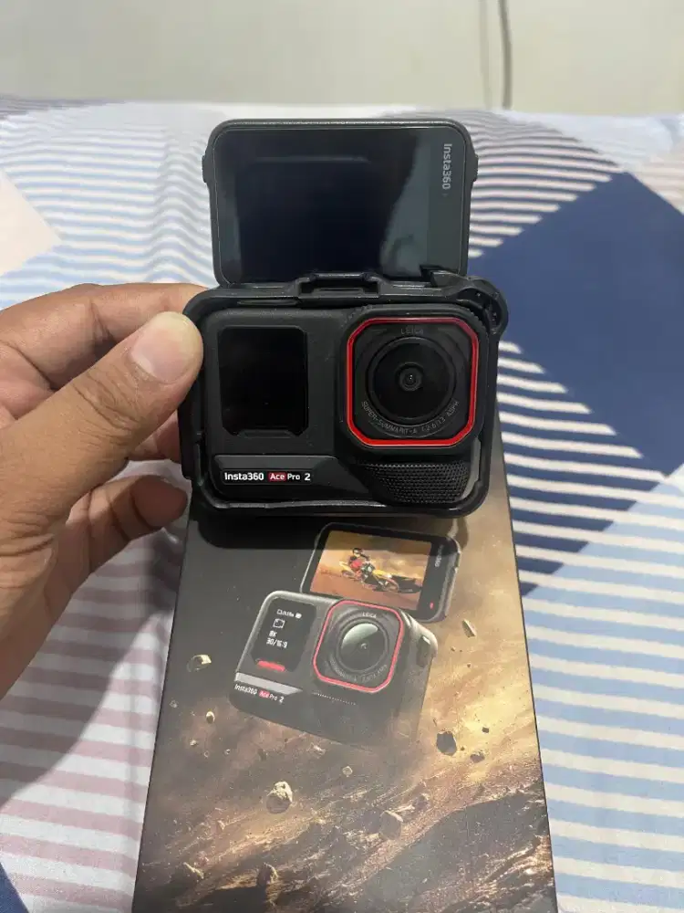 Kamera action cam insta 360 ace pro 2