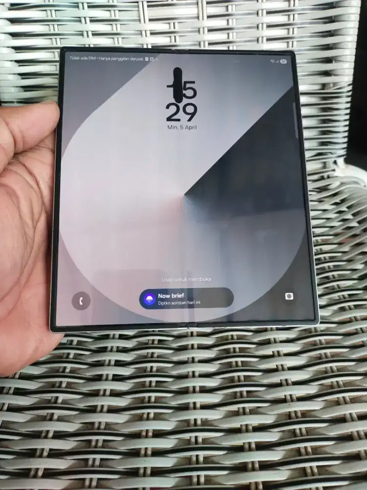 Samsung Z-Fold 6 512gb sein Fullset MINUS baca deskripsi dulu bisa tt