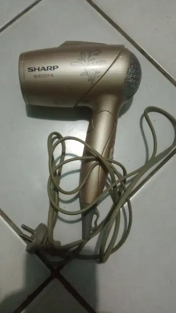 Hairdryer Merk Sharp