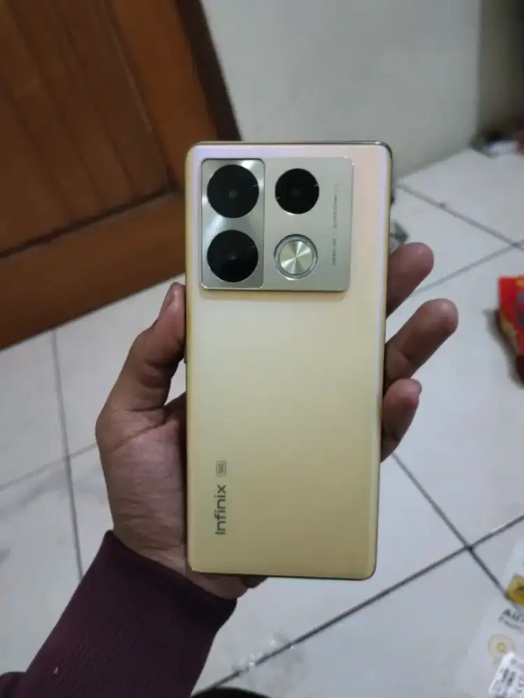 Infinix Note 40 Pro 5G 8/256gb
