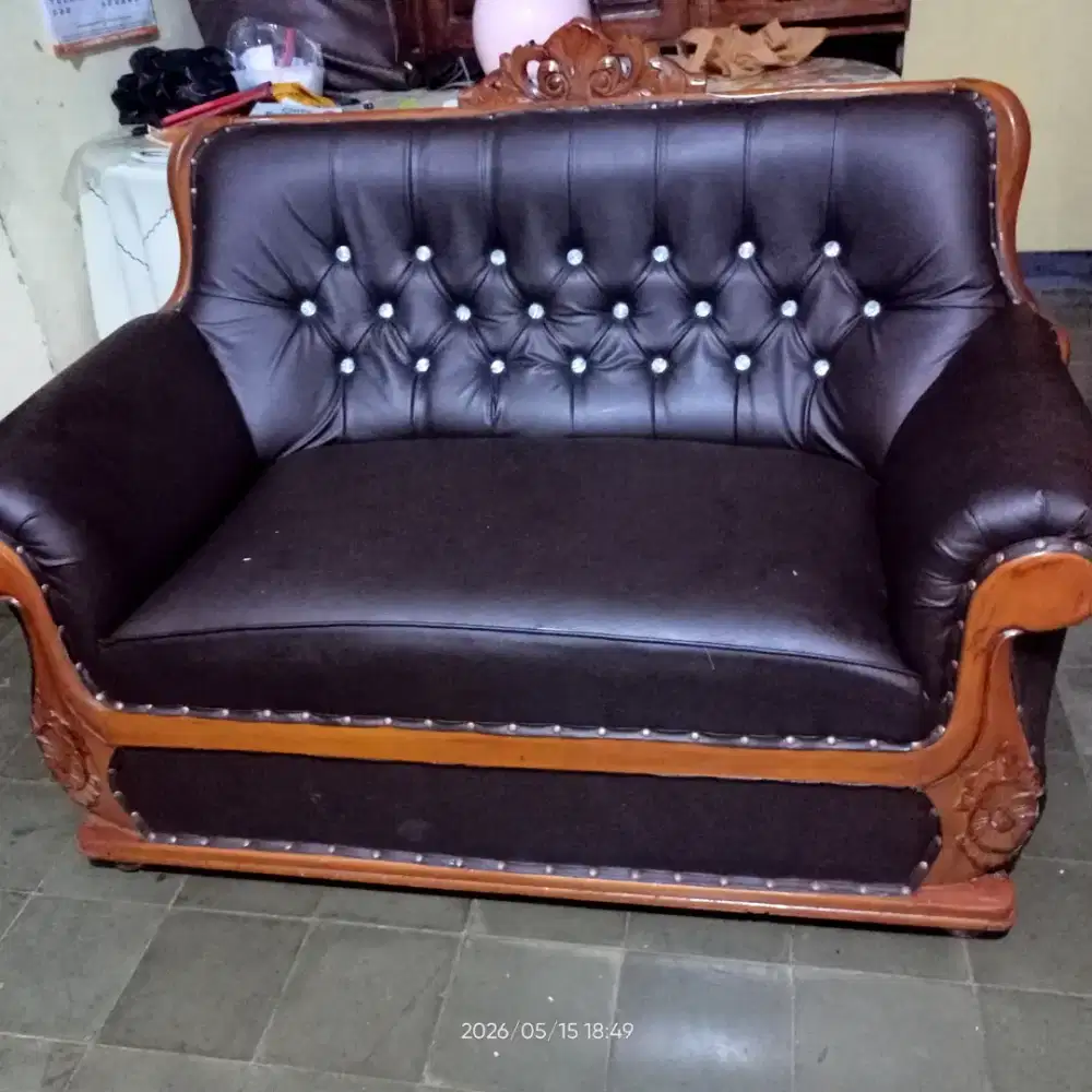 1 sofa kayu jati antik bekas dah ganti kain