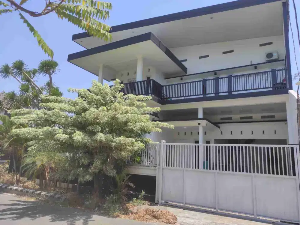 Dijual via lelang rumah Istana Mentari sidoarjo lokasi strategis