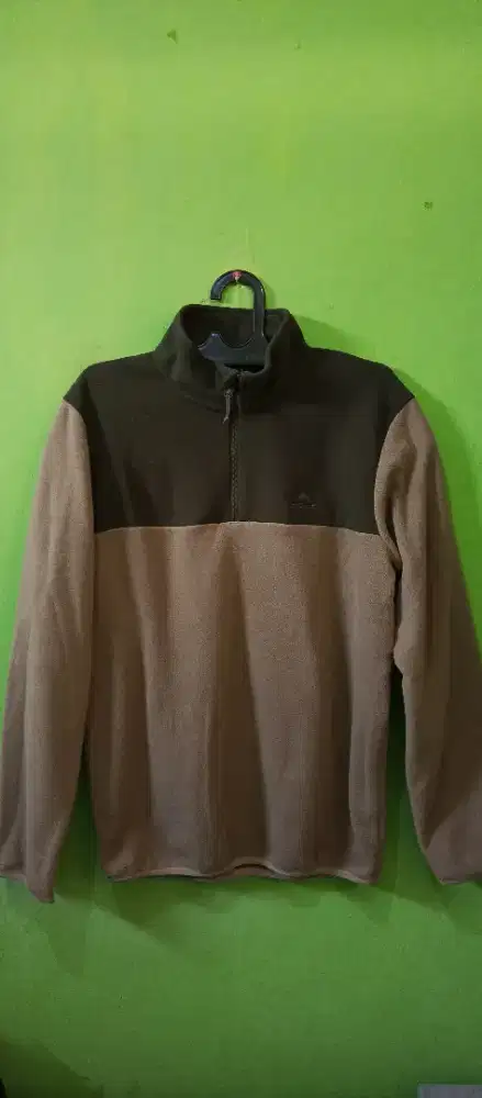 Jual cepat jaket sweater eiger