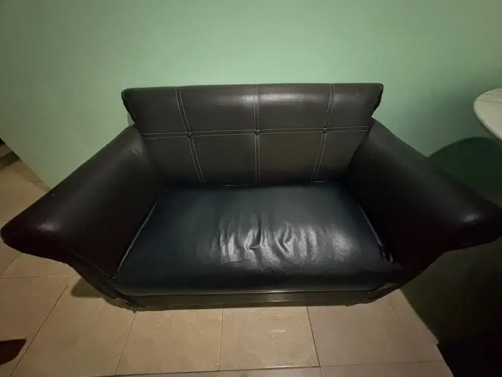Jual Murah 1 Set Sofa Ruang Tamu (2-2-1) - Apa Adanya