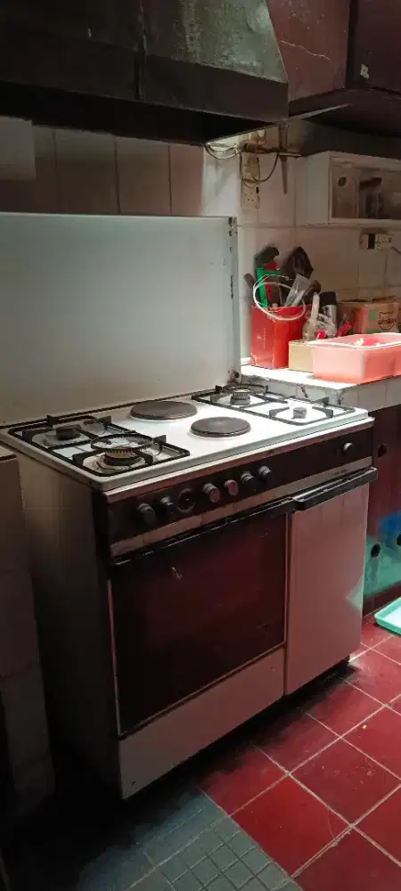 ARISTON KOMPOR OVEN