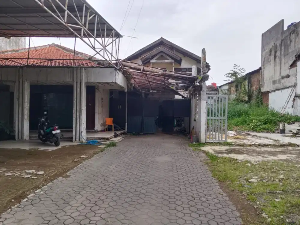 Rumah Tua Hitung Tanah Strategis di Cijerah