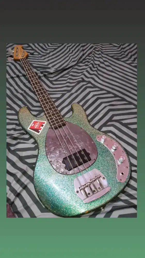 bass elektrik ori j&d musicman langka mantap siap pakai nett