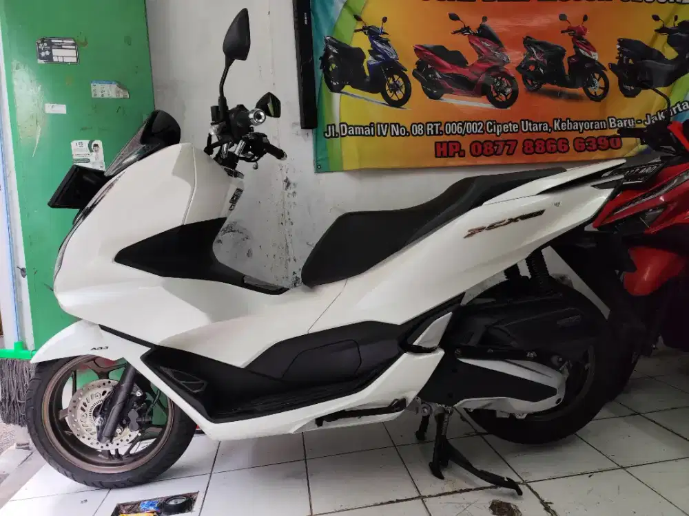 Honda PCX 160 Kilometer Rendah