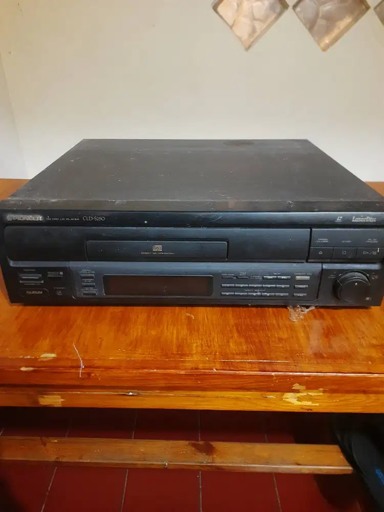 Jual laser disc pioneer cld - s250