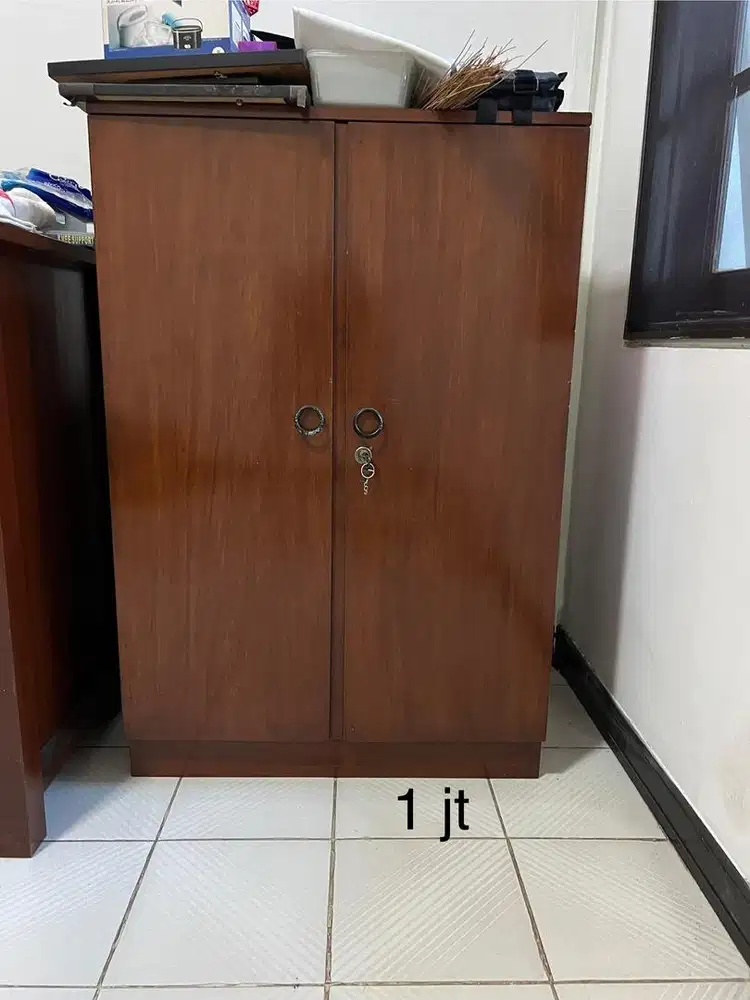 Furniture, lampu dll. Jual cepat sekali