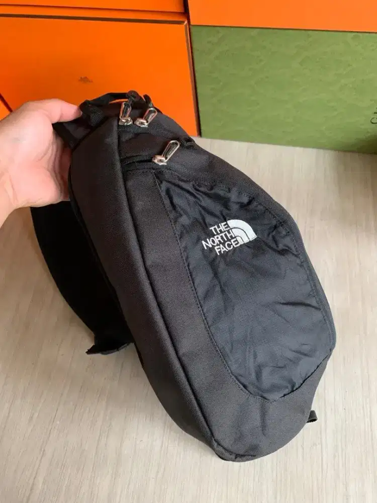 The North Face TNF sling pack crossbody tas original
