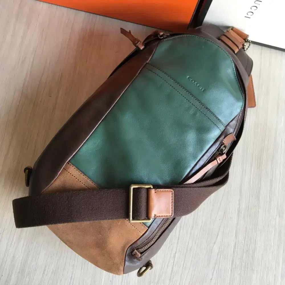 Coach Bleecker slingpack bag crossbody tas kulit suede original