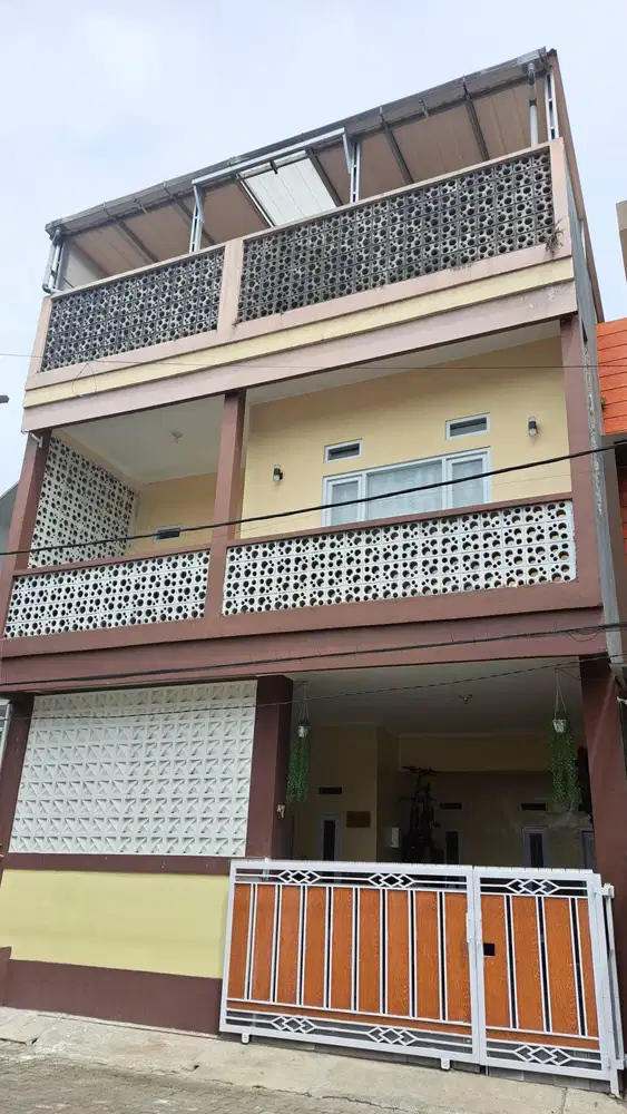 Dijual Cepat! Rumah di Kawasan Strategis