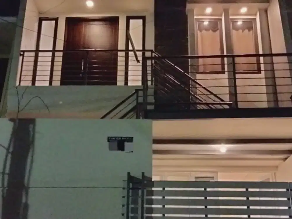 Rumah 3 Lantai Modern Brand New Lokasi Sunter Bisma Jakarta Utara