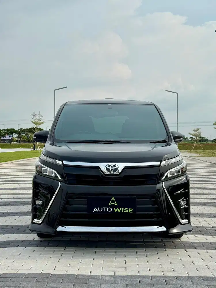 VOXY 2.0 2019 BLACK ON BLACK