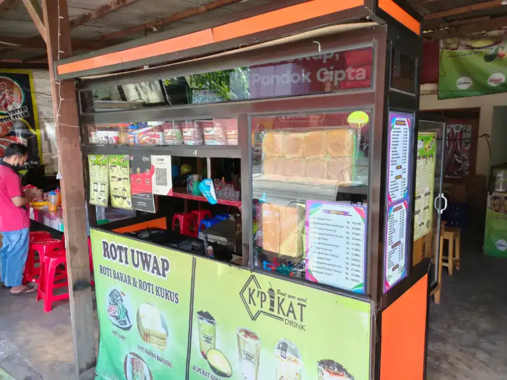 Dijual cepet bekas kafe gerobak dan meja dan kursi