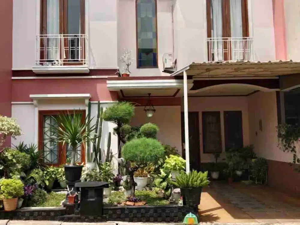 Dijual Cepat Rumah 2 Lantai Lokasi Strategis di Jatibening Kota Bekasi